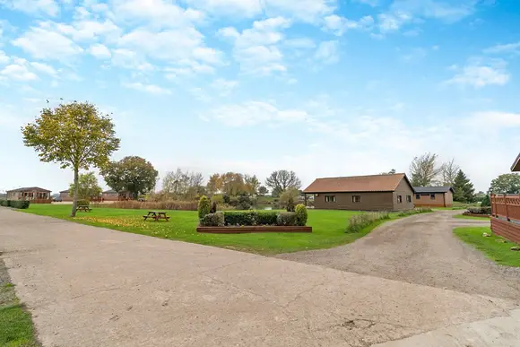 Camper UK Leisure Park, Swinethorpe, Nr Lincoln