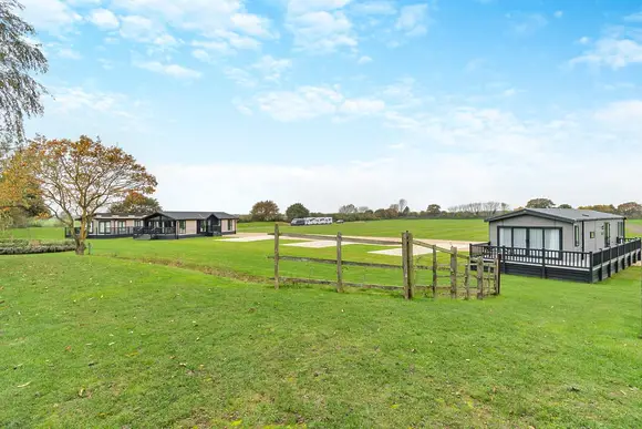 Camper UK Leisure Park, Swinethorpe, Nr Lincoln