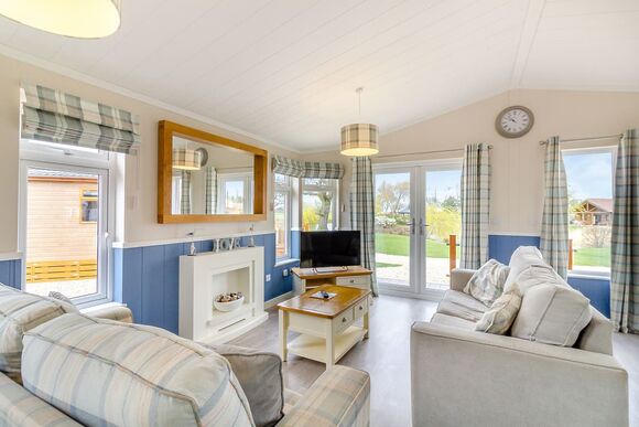 Kingfisher - Camper UK Leisure Park, Swinethorpe, Nr Lincoln