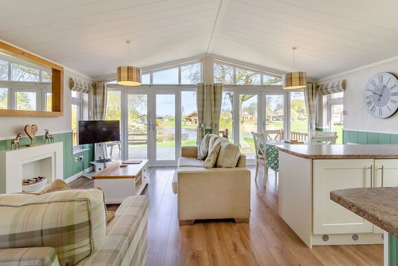 Mallard - Camper UK Leisure Park, Swinethorpe, Nr Lincoln