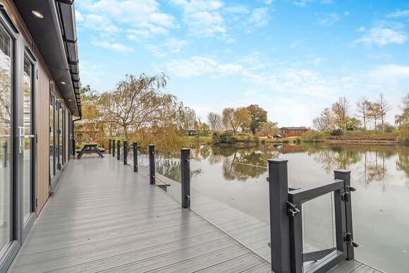 Oyster Catcher - Camper UK Leisure Park, Swinethorpe, Nr Lincoln
