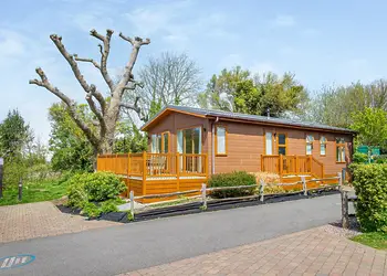 Canterbury Reach Lodge Retreat, Canterbury