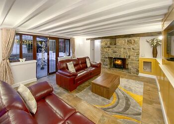 Old Millers Cottage - Cardigan Bay Holiday Park, St Dogmaels, Pembrokeshire