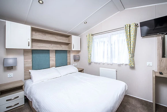 3 Bed Gold Caravan 