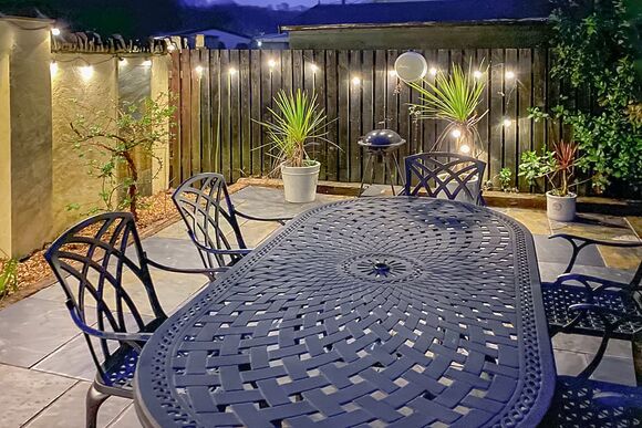 The Smugglers Cottage - Cardigan Bay Holiday Park, St Dogmaels, Pembrokeshire