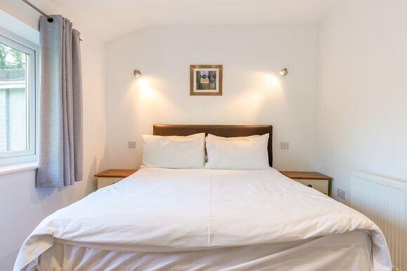 Atlantic Garden Chalet 2 - Atlantic Reach Holiday Resort, Newquay