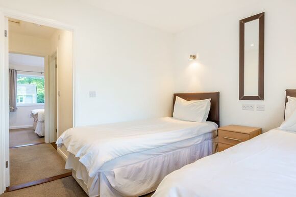 Atlantic Garden Chalet 2 - Atlantic Reach Holiday Resort, Newquay