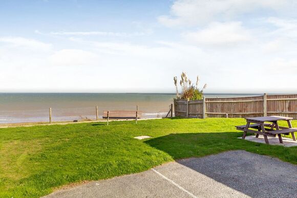 Castaways Oyster 10 Sea View - Castaways Holiday Park, Bacton-on-Sea