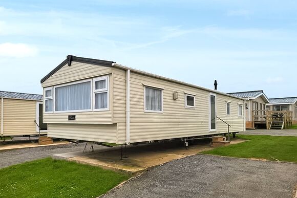 Castaways Oyster 8 (Pet) - Castaways Beach Resort, Bacton-on-Sea