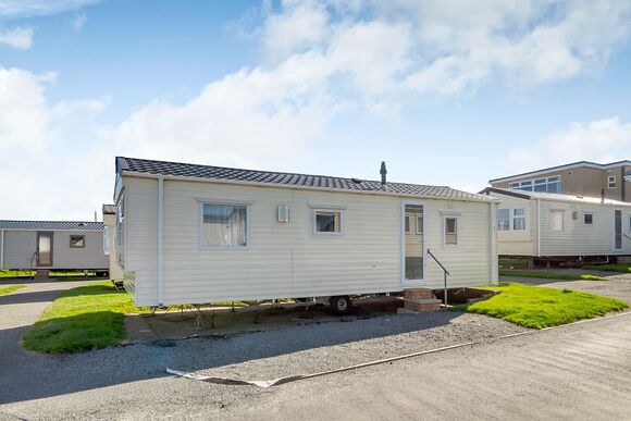 Castaways Oyster 6 (Pet) - Castaways Holiday Park, Bacton-on-Sea