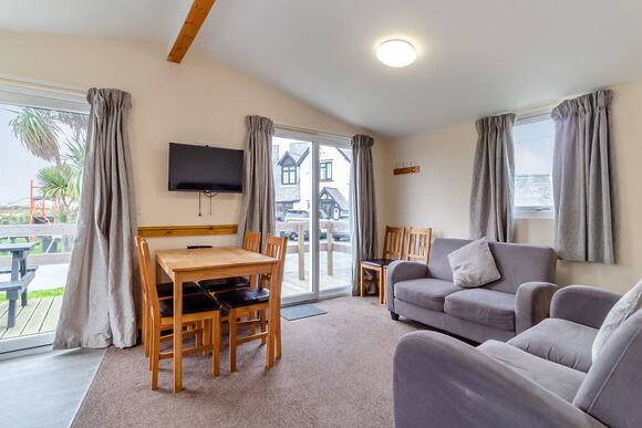 Castaways Lodge - Castaways Holiday Park, Bacton-on-Sea