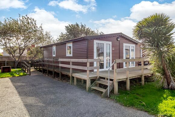Castaways Lodge - Castaways Holiday Park, Bacton-on-Sea