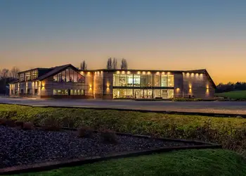 Cambridge Country Club Lodge Retreat, Cambridge