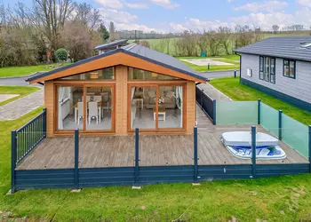 Cambridge Country Club Lodge Retreat, Cambridge