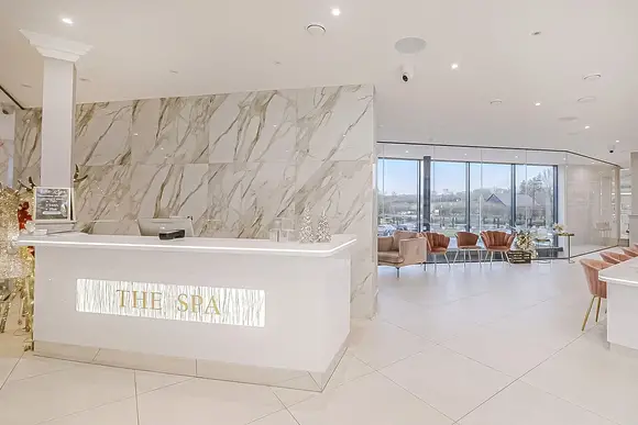 Cambridge Country Club Lodge Retreat, Cambridge