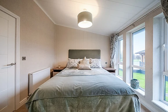 Somersham Lodge - Cambridge Country Club Lodge Retreat, Cambridge