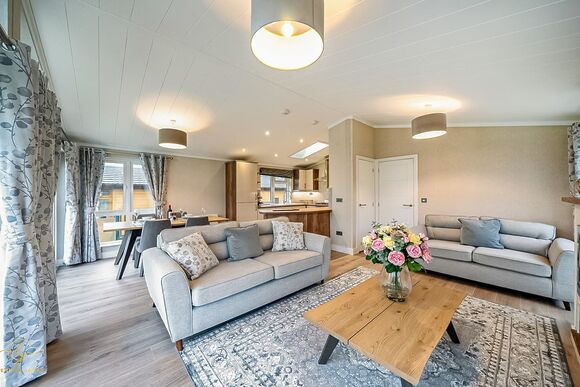 Churchill - Cambridge Country Club Lodge Retreat, Cambridge