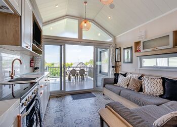 Baird&rsquo;s Chalet - Coldstream Holiday Park, Coldstream