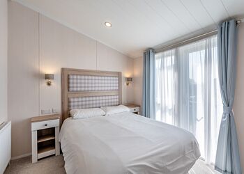 Edmonton Lodge - Coldstream Holiday Park, Coldstream