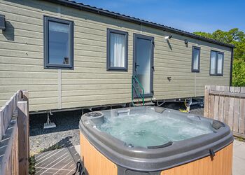 Cheviot Retreat2 Bedroom (Pet Friendly) - Coldstream Holiday Park, Coldstream