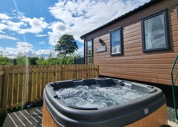 Diamond 2 (Pet) - Coldstream Holiday Park, Coldstream