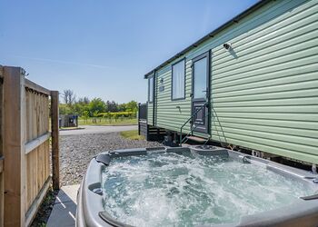 Coldstream Retreat3 Bedroom (Pet Friendly) - Coldstream Holiday Park, Coldstream