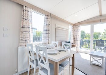 Tweed Retreat2 Bedroom (Pet) - Coldstream Holiday Park, Coldstream