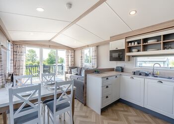 Tweed Retreat2 Bedroom (Pet) - Coldstream Holiday Park, Coldstream