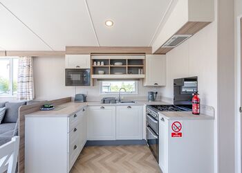 Tweed Retreat2 Bedroom (Pet) - Coldstream Holiday Park, Coldstream