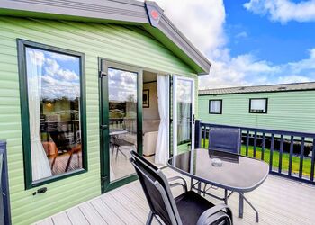 Tweed Spa +2 Bedroom (Pet Friendly) - Coldstream Holiday Park, Coldstream