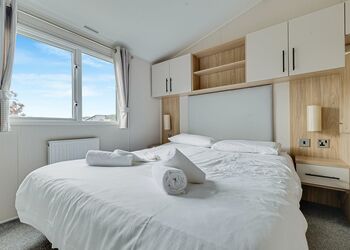 Tweed Spa +2 Bedroom (Pet Friendly) - Coldstream Holiday Park, Coldstream