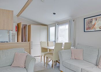 Tweed Spa +2 Bedroom (Pet Friendly) - Coldstream Holiday Park, Coldstream