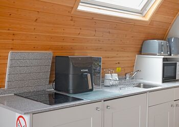 Aura Spa + Glamping Pod - Coldstream Holiday Park, Coldstream