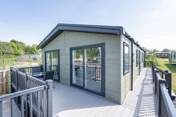 Edmonton Lodge - Coldstream Holiday Park, Coldstream