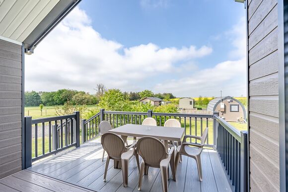 Baird&rsquo;s Chalet (Pet) - Coldstream Holiday Park, Coldstream