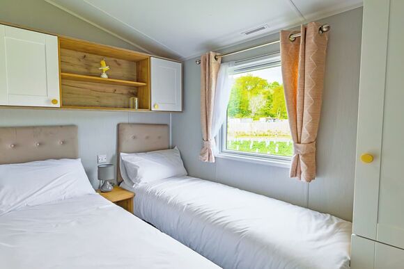 Aura Pergola Spa Luxe3 Bedroom (Pet Friendly) - Coldstream Holiday Park, Coldstream
