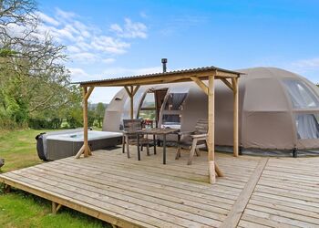 Stargazer 2 (Sleeps 2) - Celtic Escapes, Narberth