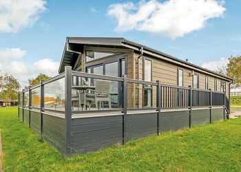 Aspen Lodge - Croft Farm Water Park, Tewkesbury