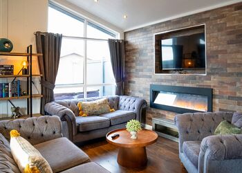 White Oak - Croft Farm Water Park, Tewkesbury