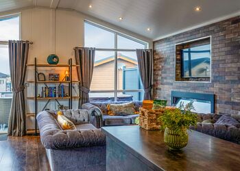 White Oak - Croft Farm Water Park, Tewkesbury