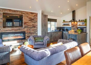 White Oak - Croft Farm Water Park, Tewkesbury