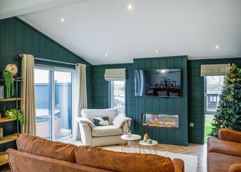 Green Oak - Croft Farm Water Park, Tewkesbury