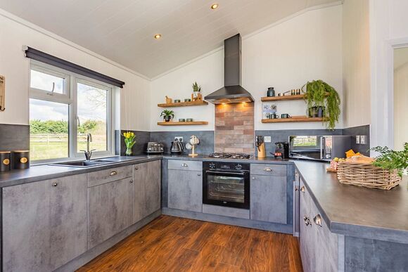 White Oak - Croft Farm Water Park, Tewkesbury