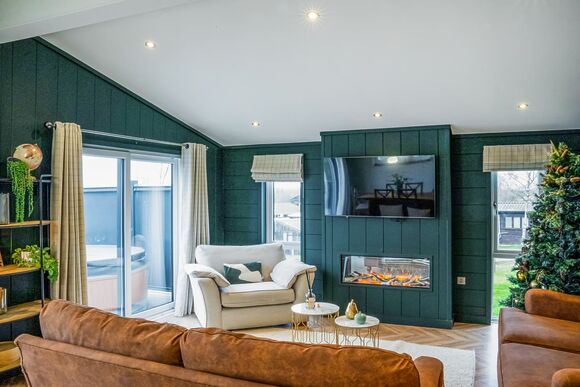 Green Oak - Croft Farm Water Park, Tewkesbury