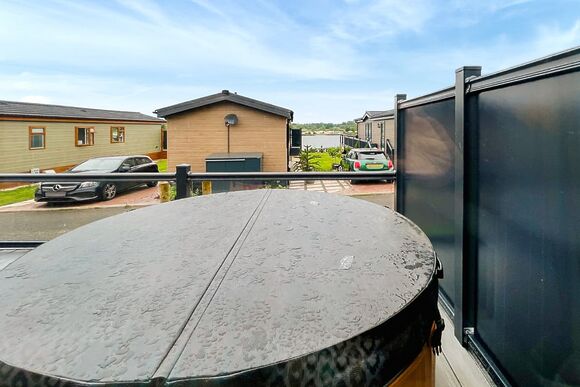 Silver Oak - Croft Farm Water Park, Tewkesbury