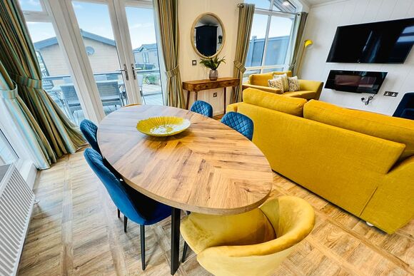 Silver Oak - Croft Farm Water Park, Tewkesbury