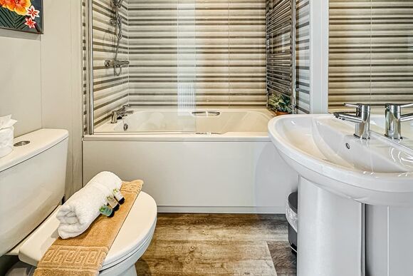 Pear - Croft Farm Water Park, Tewkesbury