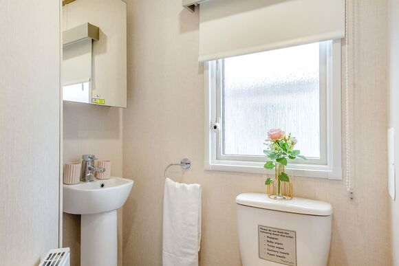 Gold Premium Caravan with parking - Challaborough Bay, Nr Bigbury-on-Sea