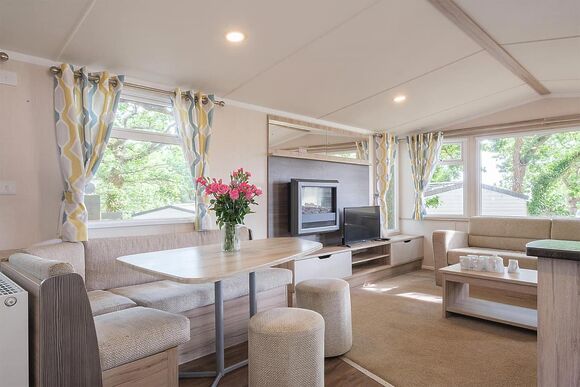 Silver Caravan with parking & decking P, Silver Caravan with parking & decking - Challaborough Bay, Nr Bigbury-on-Sea