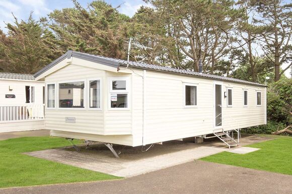 Silver Caravan with ensuite & decking - Challaborough Bay, Nr Bigbury-on-Sea